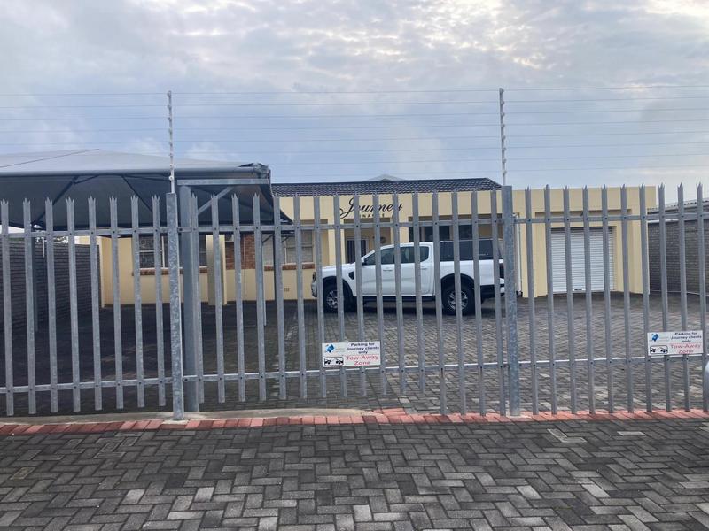 To Let Commercial Property for Rent in Newton Park Eastern Cape